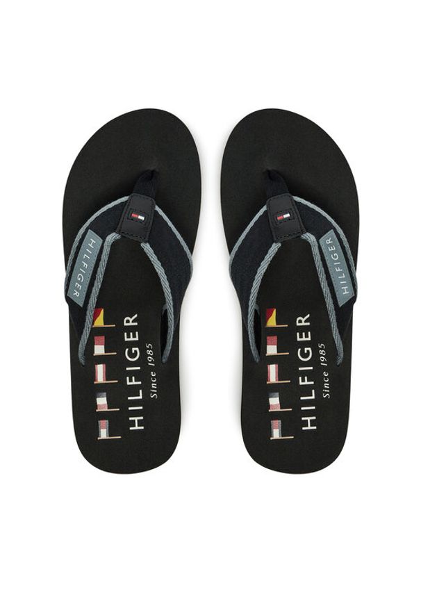 TOMMY HILFIGER - Tommy Hilfiger Japonki Patch Hilfiger Beach Sandal FM0FM05435 Czarny. Kolor: czarny. Materiał: materiał