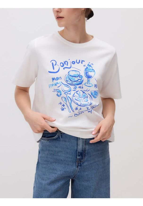 Reserved - Bawełniany t-shirt z nadrukiem - złamana biel. Materiał: bawełna. Wzór: nadruk