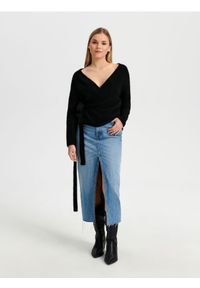 Sinsay - Sweter z wiązaniem - czarny. Kolor: czarny. Materiał: dzianina