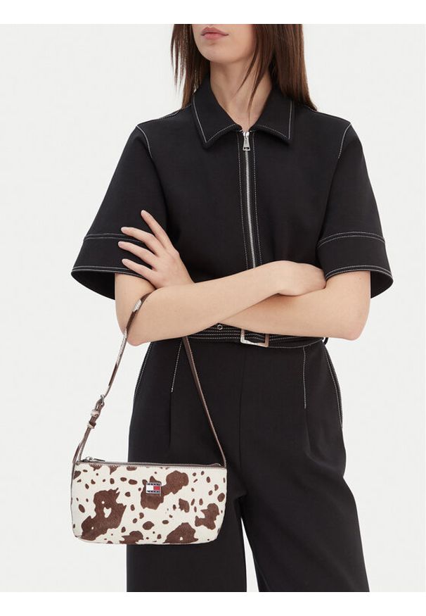 Tommy Jeans Torebka Tjw Must Cow Shoulder Bag AW0AW18061 Kolorowy. Wzór: kolorowy. Materiał: skórzane