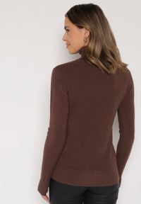 Born2be - Brązowy Sweter z Golfem z Domieszką Kaszmiru i Wiskozy Zaisma. Okazja: na co dzień. Typ kołnierza: golf. Kolor: brązowy. Materiał: wiskoza, kaszmir. Długość rękawa: długi rękaw. Długość: długie. Styl: casual, elegancki #3