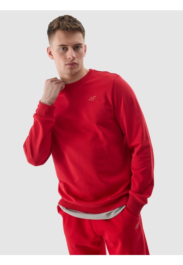 4f - 4F Bluza dresowa nierozpinana bez kaptura męska - czerwona L. Okazja: na co dzień. Typ kołnierza: bez kaptura. Kolor: czerwony. Materiał: dresówka. Wzór: gładki, ze splotem. Styl: casual, sportowy, klasyczny
