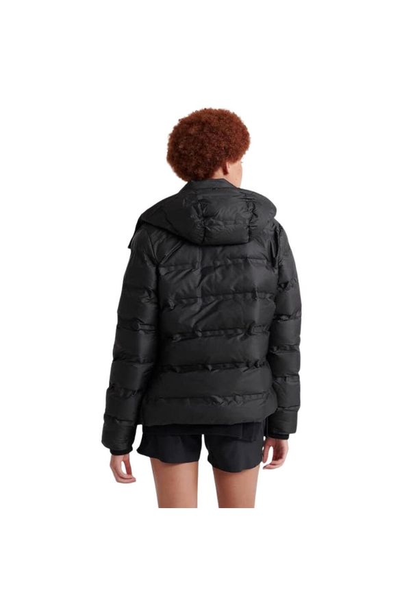 Superdry - Kurtka turystyczna damska Superdary Koanda. Kolor: czarny. Materiał: poliester. Sezon: zima, jesień. Sport: turystyka piesza