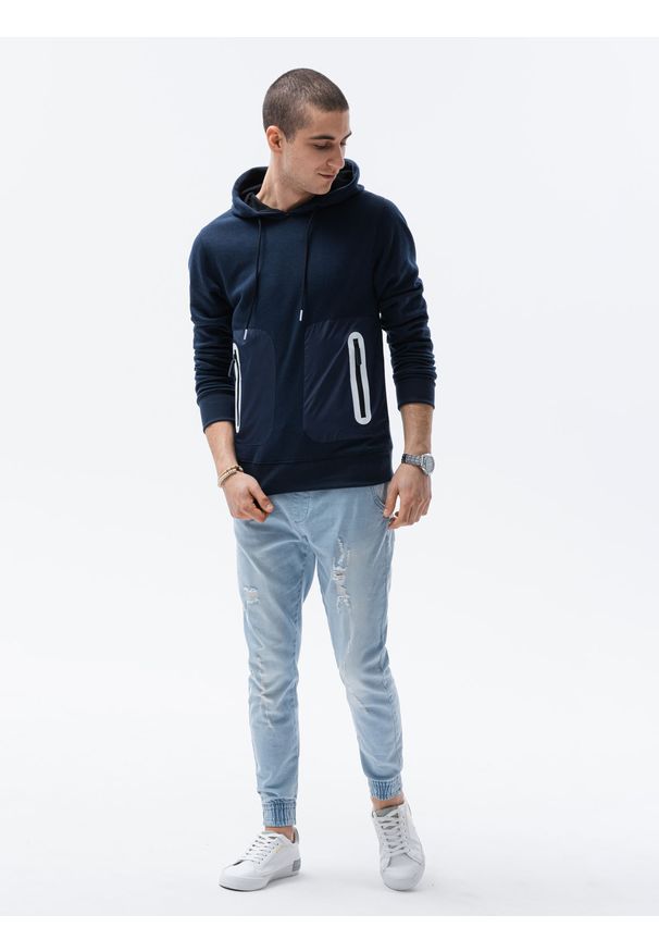 Niebieska bluza Ombre Clothing z kapturem, z aplikacjami