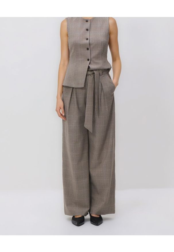 Reserved - Spodnie w kratę - wielobarwny. Materiał: tkanina, wiskoza