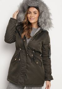Born2be - Zielono-Szara Kurtka Parka z Futerkowym Odpinanym Zdobieniem przy Kapturze Inellae. Okazja: na co dzień. Kolor: zielony. Materiał: dzianina, jeans, futro. Wzór: aplikacja. Styl: klasyczny, casual, elegancki #1
