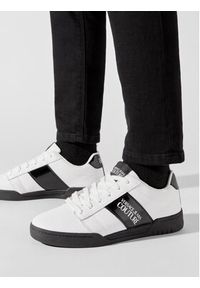 Versace Jeans Couture Sneakersy 74YA3SD5 Biały. Kolor: biały. Materiał: skóra #4