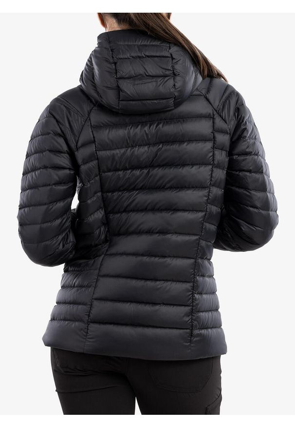 Kurtka puchowa damska Patagonia Down Sweater Hoody. Kolor: czarny. Materiał: puch. Sport: turystyka piesza