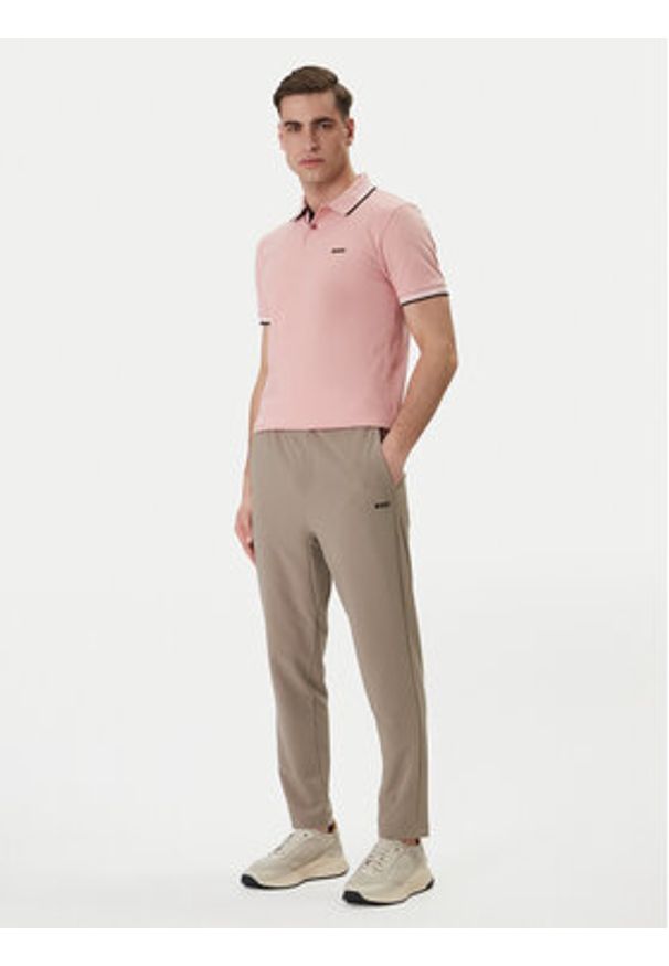 BOSS Spodnie materiałowe Terrace 50558503 Beżowy Tapered Fit. Kolor: beżowy. Materiał: syntetyk