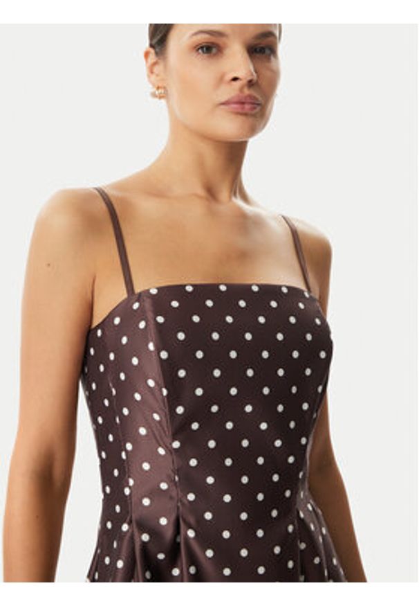 Rinascimento Sukienka koktajlowa CFC0129296003 Brązowy ciemny Regular Fit. Kolor: brązowy. Materiał: syntetyk. Styl: wizytowy