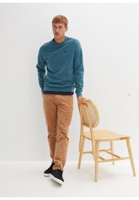 bonprix - Bluza z poliestru z recyklingu, z rękawami raglanowymi. Kolor: niebieski. Materiał: poliester. Długość rękawa: raglanowy rękaw. Wzór: haft