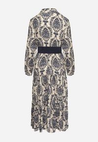 Born2be - Granatowo-Beżowa Wiskozowa Kopertowa Sukienka w Stylu Boho z Materiałowym Paskiem z Klamrą Rinovia. Okazja: na co dzień. Kolor: niebieski. Materiał: materiał, wiskoza. Wzór: aplikacja. Typ sukienki: kopertowe. Styl: boho #6