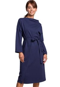 BE - Bawełniana sukienka dzianinowa z paskiem asymetryczny dekolt niebieska. Kolor: niebieski. Materiał: bawełna, dzianina. Typ sukienki: asymetryczne. Styl: elegancki. Długość: midi