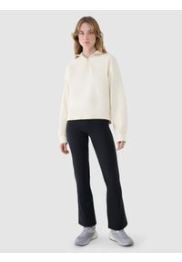 4f - 4F Spodnie treningowe szybkoschnące damskie - czarne XS. Kolor: czarny. Materiał: elastan, materiał, włókno, dzianina, syntetyk. Wzór: prążki, jednolity. Sport: fitness #1