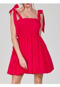 Sinsay - Bawełniana sukienka mini bombka - różowy. Kolor: różowy. Materiał: bawełna. Typ sukienki: bombki. Długość: mini #1