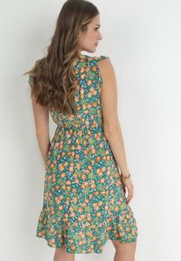 Born2be - Zielona Rozkloszowana Sukienka z Wiskozy w Kwiaty Evalis. Kolor: zielony. Materiał: wiskoza. Wzór: kwiaty. Sezon: lato #5