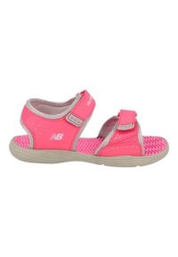 Buty do chodzenia dla dzieci New Balance Kids Poolside Sandal. Zapięcie: rzepy. Kolor: wielokolorowy, szary. Materiał: materiał, syntetyk