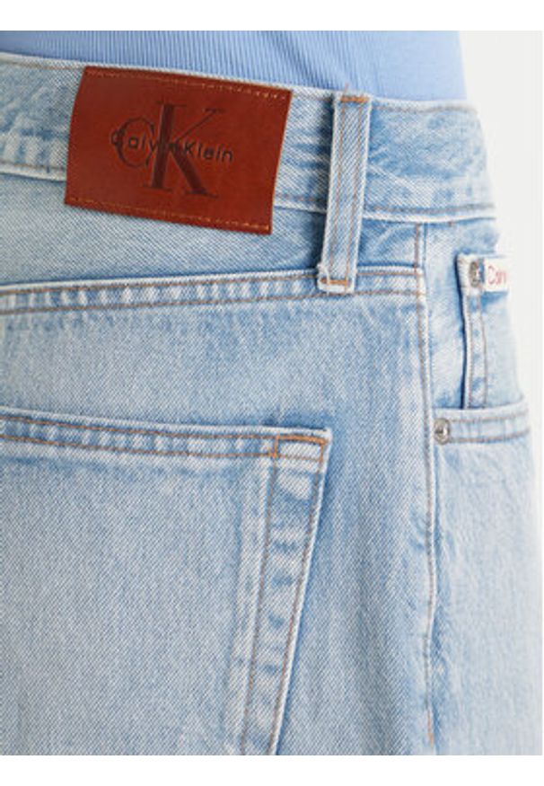 Calvin Klein Jeans Jeansy LV047F684G Niebieski Barrel Fit. Kolor: niebieski