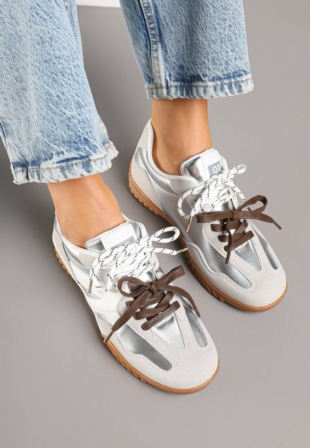 Born2be - Srebrne Sneakersy Klasyczne Tenisówki z Dodatkowym Sznurowaniem Nilarisea. Okazja: na spacer. Kolor: srebrny. Materiał: jeans, skóra. Sport: turystyka piesza