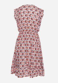 Born2be - Beżowo-Czerwona Sukienka Mini z Wiskozy w Mozaikowy Wzór z Gumką w Pasie Lariaa. Okazja: na co dzień. Typ kołnierza: dekolt w serek, kołnierz z falbankami. Kolor: beżowy. Materiał: wiskoza. Długość rękawa: na ramiączkach. Typ sukienki: rozkloszowane. Styl: elegancki, casual. Długość: mini #3