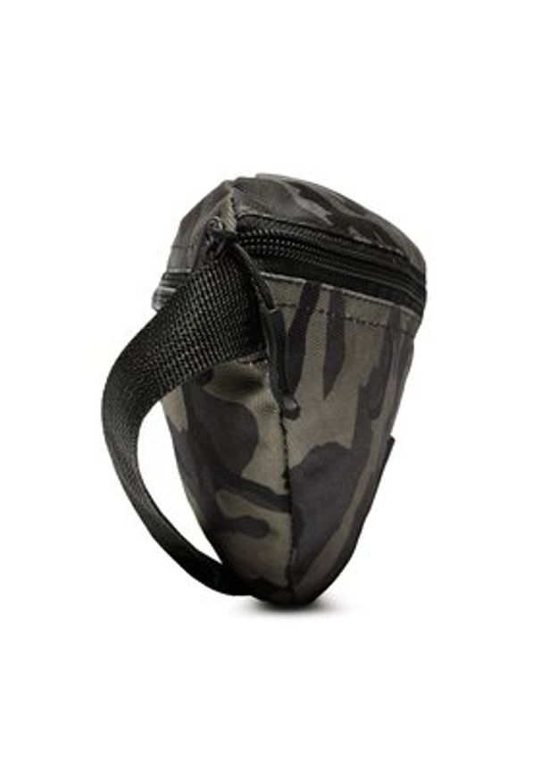 Alpha Industries Nerka Rubber Print 198912 125 Czarny. Kolor: czarny. Materiał: materiał. Wzór: nadruk