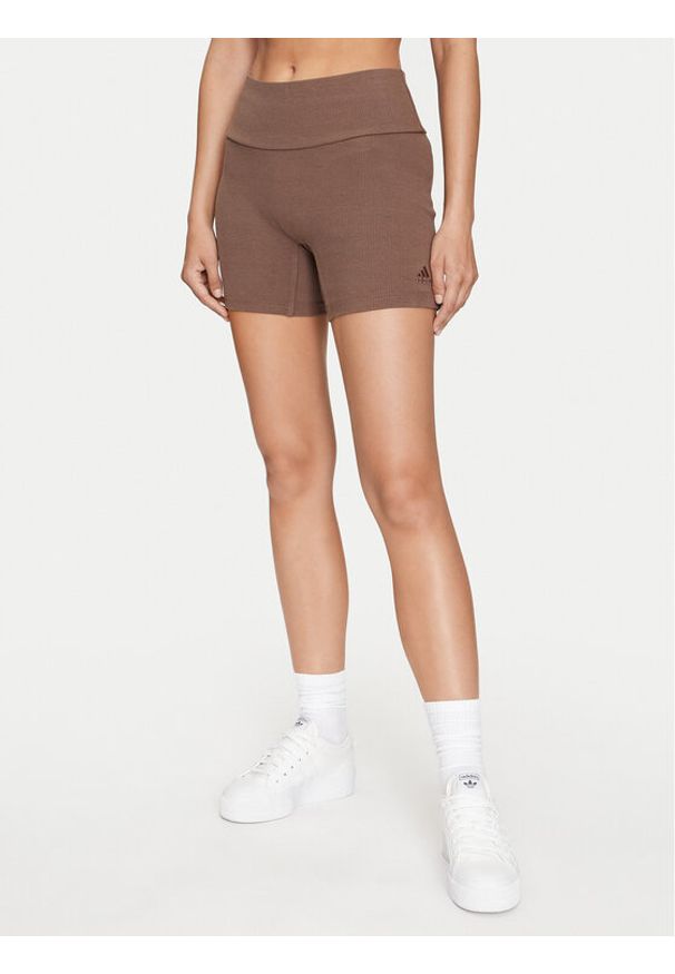 Adidas - adidas Szorty sportowe Lounge IY6742 Brązowy Slim Fit. Kolor: brązowy. Materiał: bawełna, wiskoza