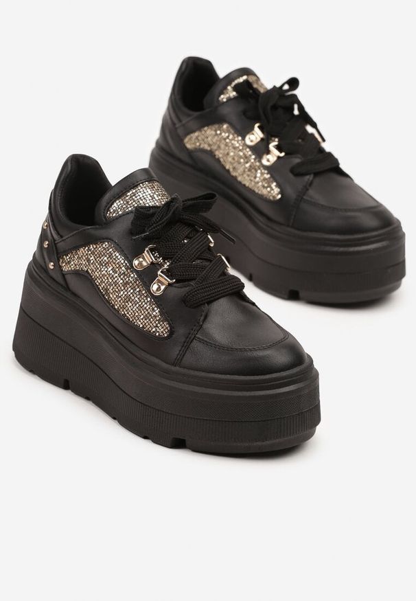 Born2be - Czarne Sneakersy Vices na Grubej Podeszwie z Brokatem Sdivona. Okazja: na co dzień. Nosek buta: okrągły. Kolor: czarny. Materiał: jeans. Wzór: aplikacja