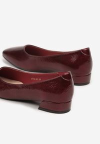 Renee - Bordowe Czółenka Lakierowane Vices z Wkładką ze Skóry Naturalnej Naliorelle. Okazja: na co dzień. Kolor: czerwony. Materiał: skóra, lakier. Styl: casual, elegancki