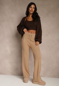 Renee - Beżowe Szerokie Spodnie z Wełną High Waist z Prążkowanego Materiału Reinna. Okazja: na co dzień. Stan: podwyższony. Kolor: beżowy. Materiał: prążkowany, wełna, materiał. Styl: casual #1