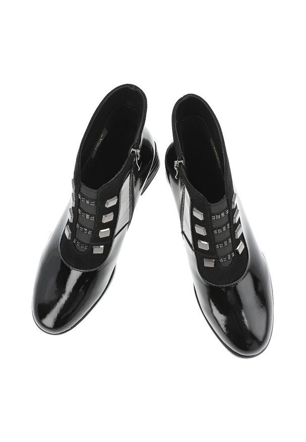 Czarne Botki S.Barski Modne Lakierowane Buty Damskie. Okazja: na co dzień. Zapięcie: pasek. Kolor: czarny. Materiał: lakier. Wzór: gładki, geometria. Obcas: na obcasie. Styl: casual, elegancki. Wysokość obcasa: średni