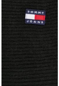 Tommy Jeans Sweter DM0DM12203.PPYY męski kolor czarny ciepły. Okazja: na co dzień. Kolor: czarny. Materiał: dzianina. Długość rękawa: długi rękaw. Długość: krótkie. Wzór: aplikacja. Styl: casual #4