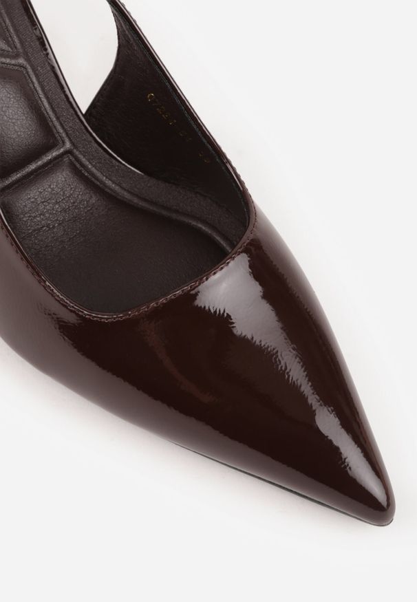 Born2be - Brązowe Szpilki VICES z Odkrytą Piętą i Elegancką Aplikacją przy Pasku Naterena. Okazja: na co dzień. Zapięcie: pasek. Kolor: brązowy. Materiał: jeans. Wzór: aplikacja. Obcas: na szpilce. Styl: elegancki