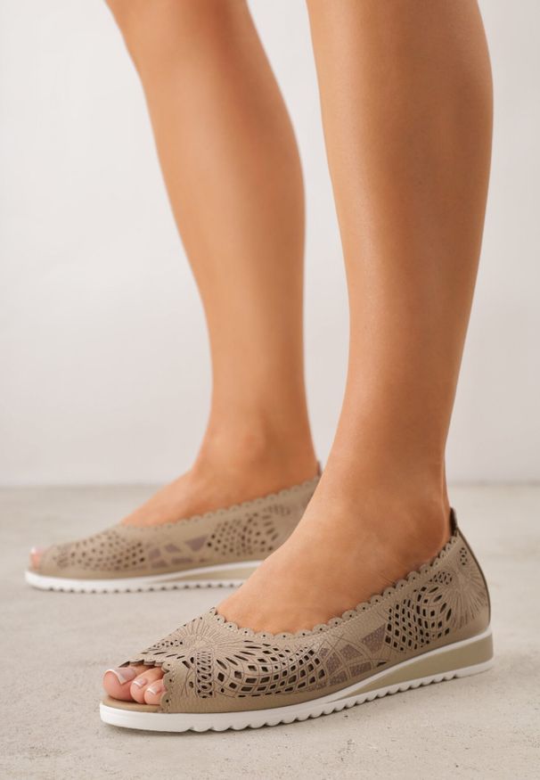 Born2be - Beżowe Ażurowe Balerinki ze Skóry Naturalnej z Odkrytymi Noskami Prisira. Okazja: do pracy, na co dzień. Kolor: beżowy. Materiał: skóra. Szerokość cholewki: normalna. Wzór: ażurowy. Styl: casual
