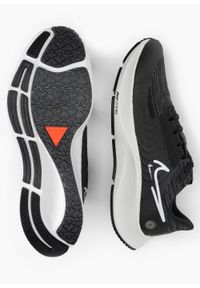Nike - Buty do biegania męskie NIKE AIR ZOOM PEGASUS 38 SHIELD. Okazja: do pracy, na spacer, na co dzień. Kolor: czarny. Model: Nike Zoom. Sport: turystyka piesza