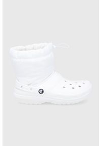 Crocs śniegowce Classic Lined Neo Puff Boot kolor biały 206630. Nosek buta: okrągły. Kolor: biały. Materiał: guma. Obcas: na obcasie. Wysokość obcasa: niski