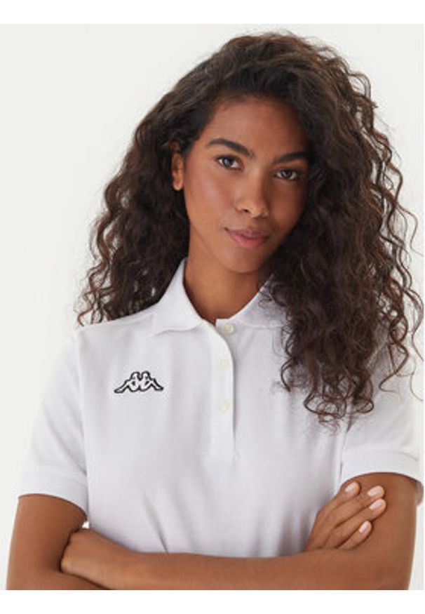 Kappa Polo Logo Sharas Wss 302B3C0 Biały Regular Fit. Typ kołnierza: polo. Kolor: biały. Materiał: bawełna