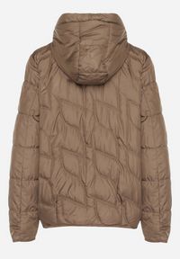 Born2be - Brązowa Przejściowa Kurtka z Oryginalnym Pikowaniem i Kapturem Aruvitte. Okazja: na spacer, na co dzień. Kolor: brązowy. Materiał: poliester, jeans. Styl: casual #6