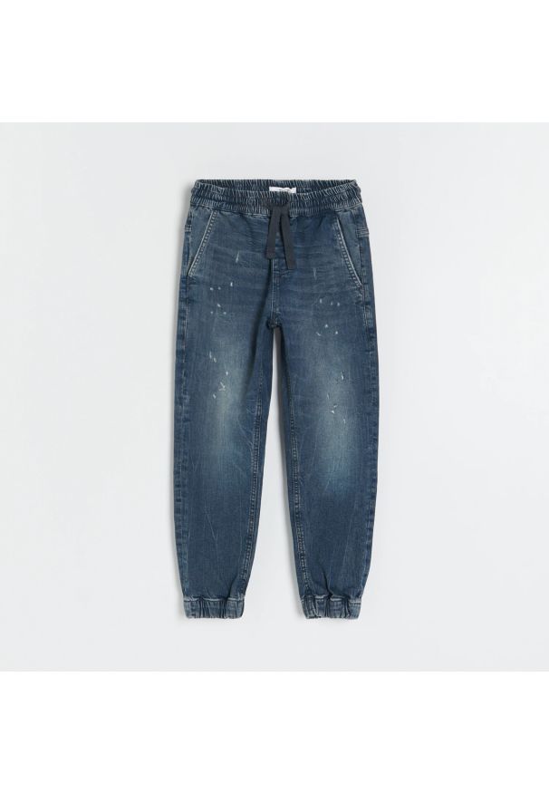 Reserved - Elastyczne jeansy joggers - Niebieski. Kolor: niebieski