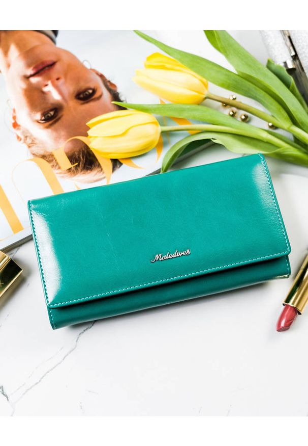 Portfel damski turkusowy Maledives M-P24-20-2994 TURQUO. Kolor: turkusowy. Materiał: skóra
