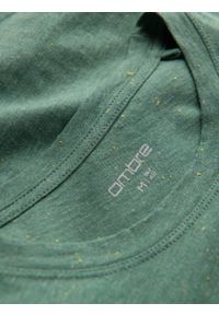 Ombre Clothing - T-shirt męski z ozdobnym efektem confetti - zielony V4 OM-TSCT-0178 - XXL. Okazja: na co dzień. Kolor: zielony. Materiał: bawełna. Wzór: jednolity. Styl: casual #3