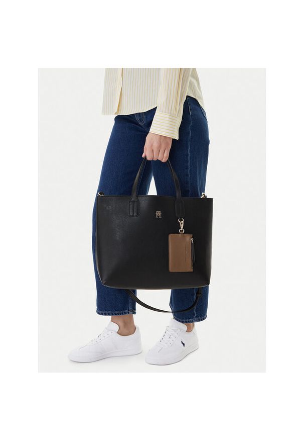 TOMMY HILFIGER - Torebka Tommy Hilfiger. Kolor: czarny