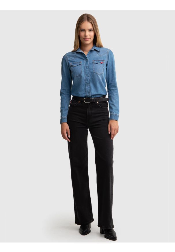 Big-Star - Koszula damska jeansowa slim niebieska Norra 236. Okazja: na co dzień. Kolor: niebieski. Materiał: jeans. Styl: casual, elegancki