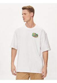 Vans T-Shirt Pray For Waves Loose Ss VN000JK3 Biały Regular Fit. Kolor: biały. Materiał: bawełna