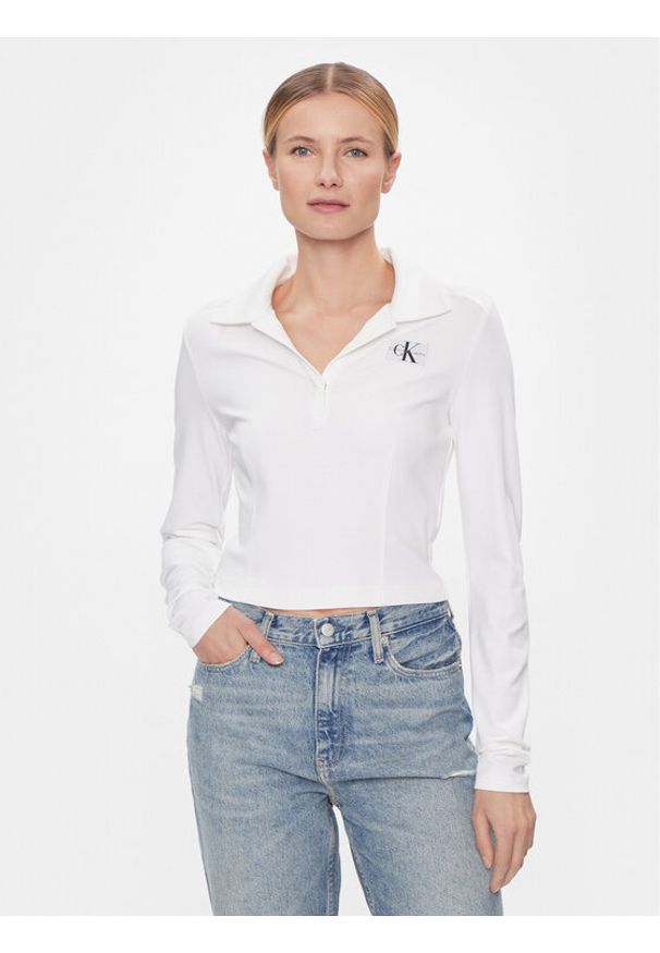 Calvin Klein Jeans Bluzka Polo Collar Milano Regular Top J20J222556 Biały Regular Fit. Typ kołnierza: polo. Kolor: biały. Materiał: syntetyk