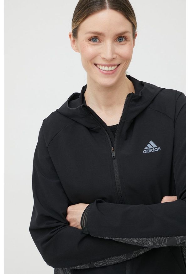 adidas Performance kurtka do biegania Fast Radically kolor czarny przejściowa. Kolor: czarny. Materiał: skóra, tkanina, materiał. Wzór: ze splotem