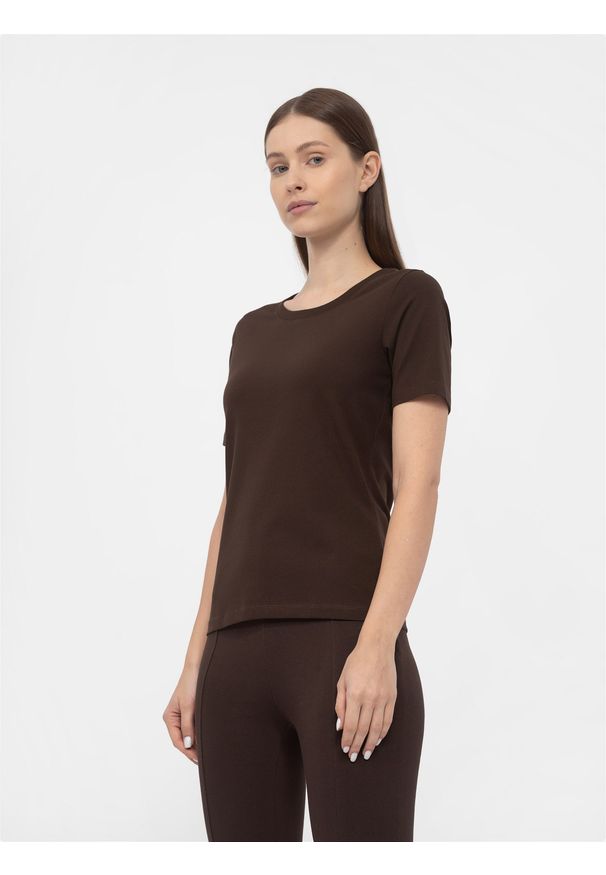 4f - T-shirt regular gładki damski. Kolor: brązowy. Materiał: bawełna. Wzór: gładki