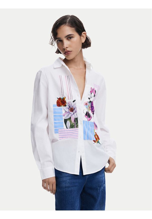 Desigual Koszula Flowers Minnie 25SWCW24 Biały Regular Fit. Kolor: biały. Materiał: bawełna
