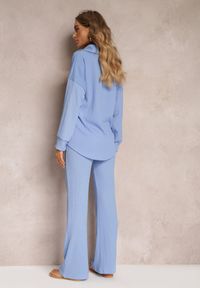 Renee - Niebieski 2-częściowy Komplet z Koszulą i Spodniami Zdobionymi Delikatnym Tłoczeniem Jaila. Kolor: niebieski. Materiał: tkanina. Wzór: aplikacja #3