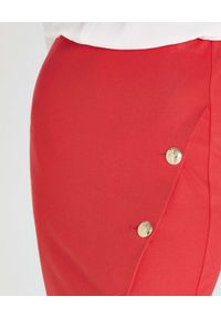 Patrizia Pepe - PATRIZIA PEPE - Czerwona spódnica midi z rozcięciem. Kolor: czerwony. Materiał: dzianina #3