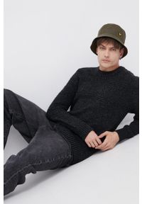 Superdry Sweter z domieszką wełny męski kolor czarny. Okazja: na co dzień. Kolor: czarny. Materiał: wełna. Długość rękawa: długi rękaw. Długość: długie. Wzór: ze splotem. Styl: casual